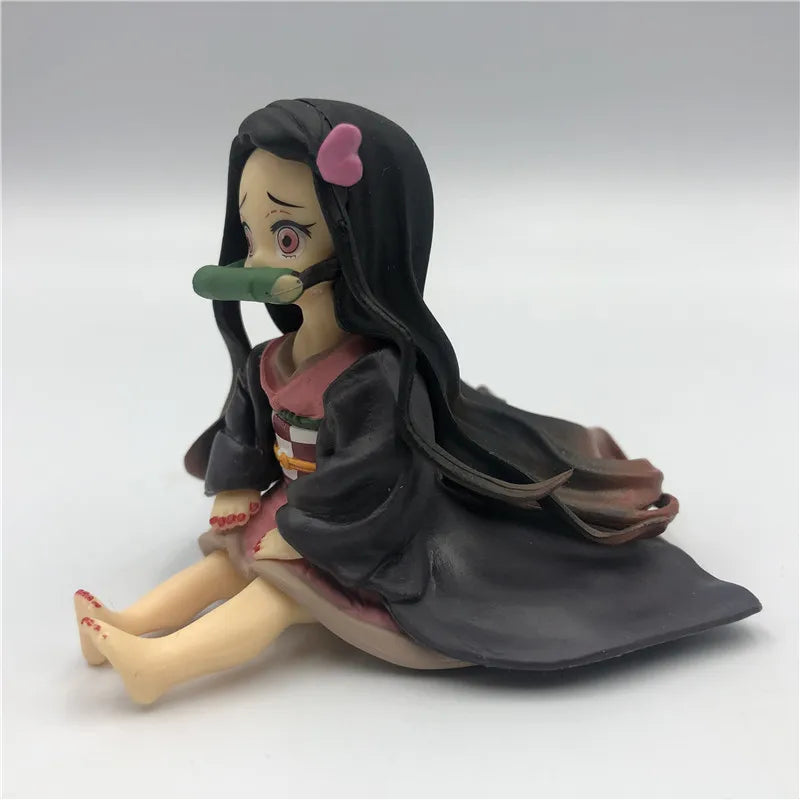 Nezuko Kamado Sentada - Demon Slayer